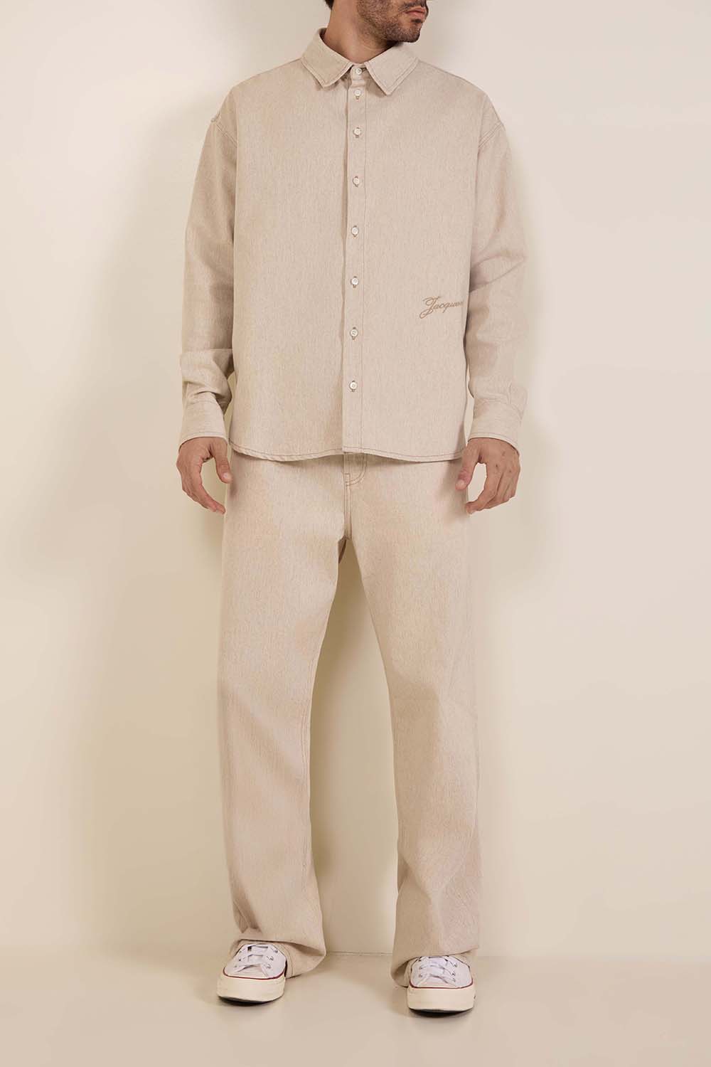 חולצה מכופתרת